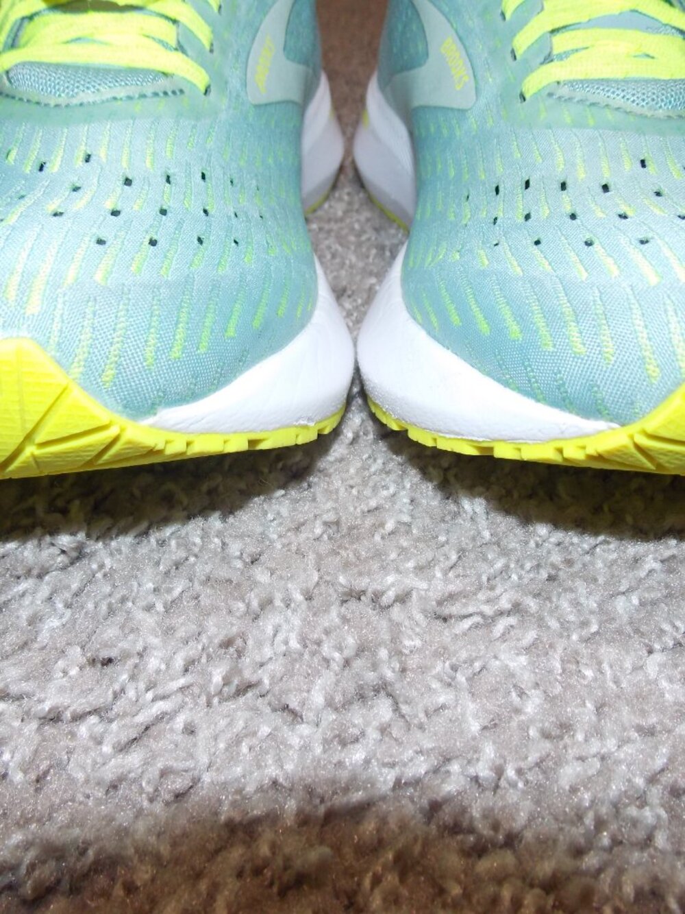 Brooks Women's Hyperion Tempo Running Shoe Size 10 - Picture 8 of 9